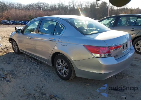 2012 Honda Accord 2.4 Se из США, поврежденный, VIN 1HGCP2F62CA138591